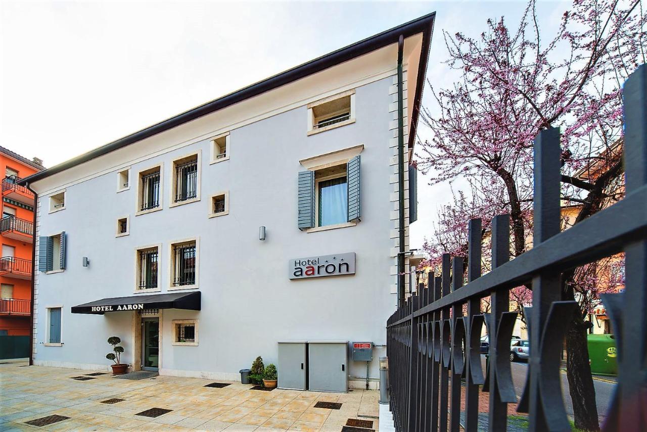 Hotel Aaron Mestre Exterior foto