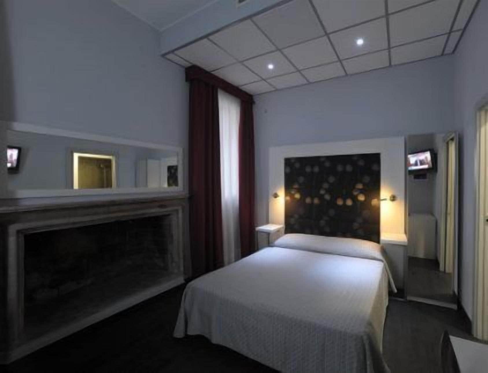 Hotel Aaron Mestre Exterior foto