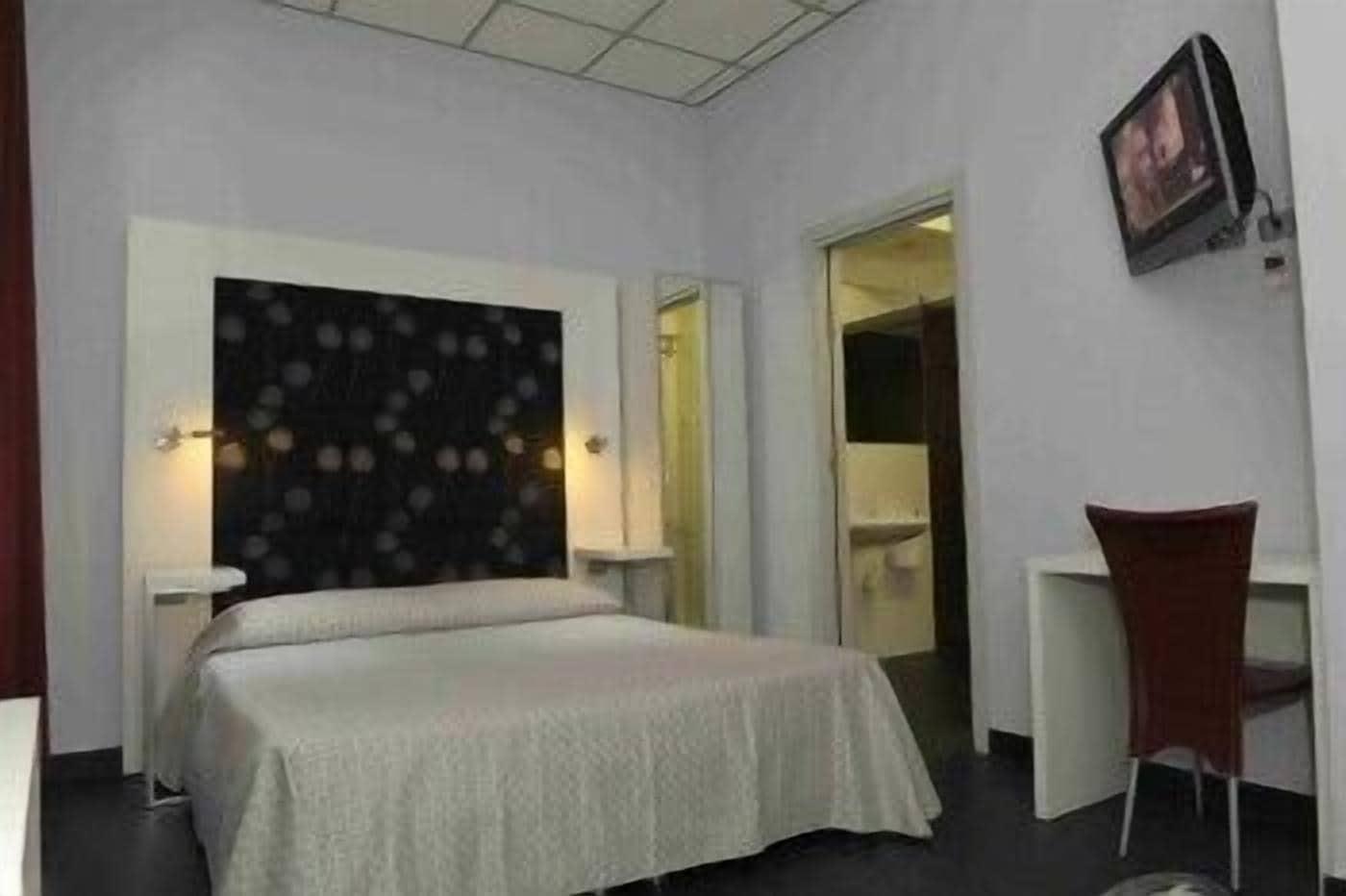 Hotel Aaron Mestre Exterior foto
