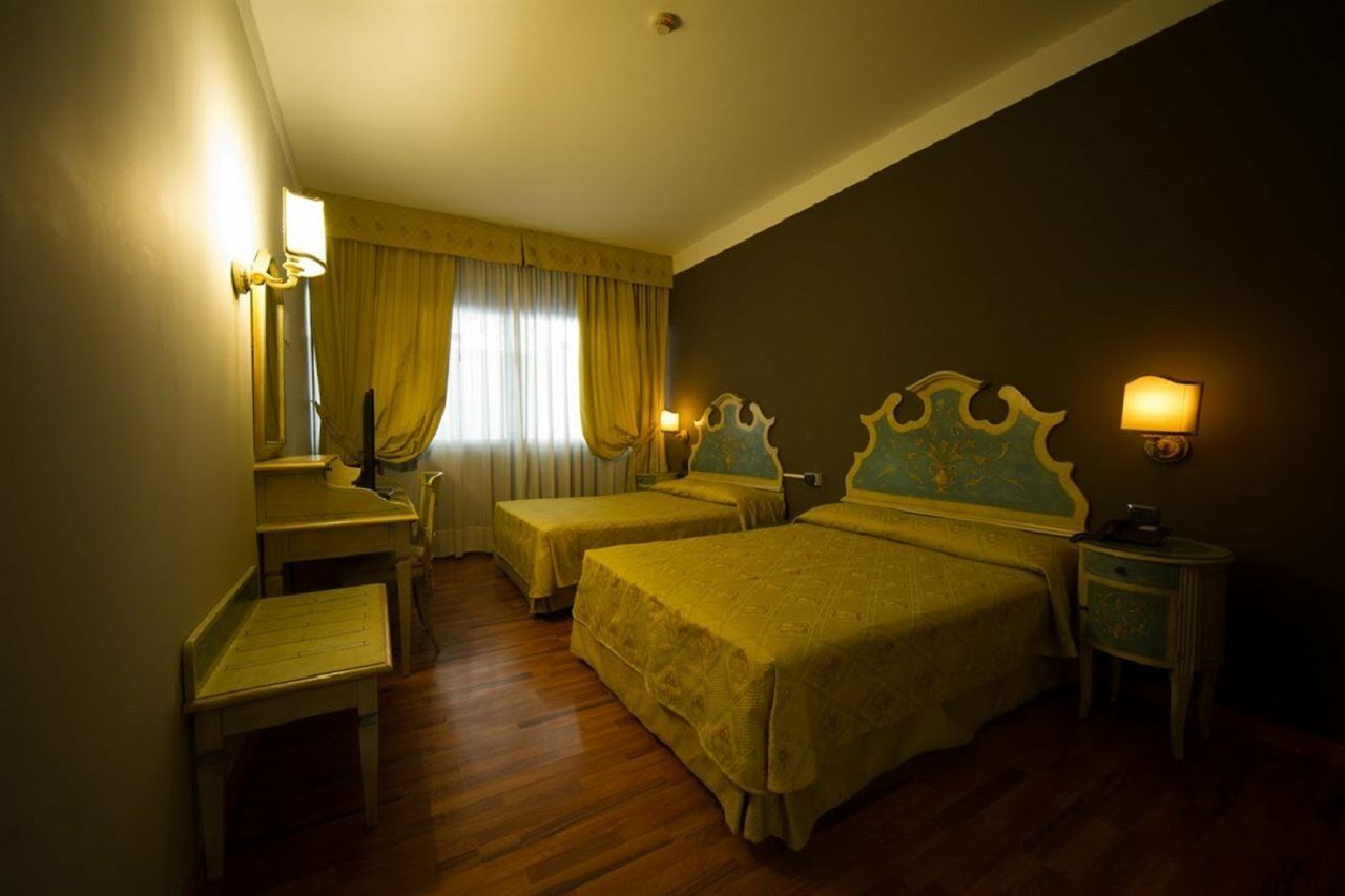 Hotel Aaron Mestre Exterior foto